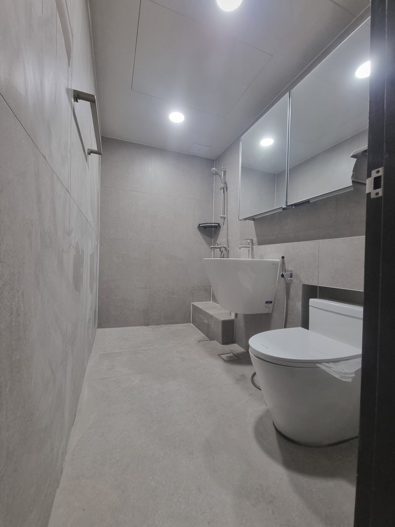 2000769928_pqF79PTR_a9a6042442610a6b6e04456207e3905c693260a1.jpg 이미지크게보기